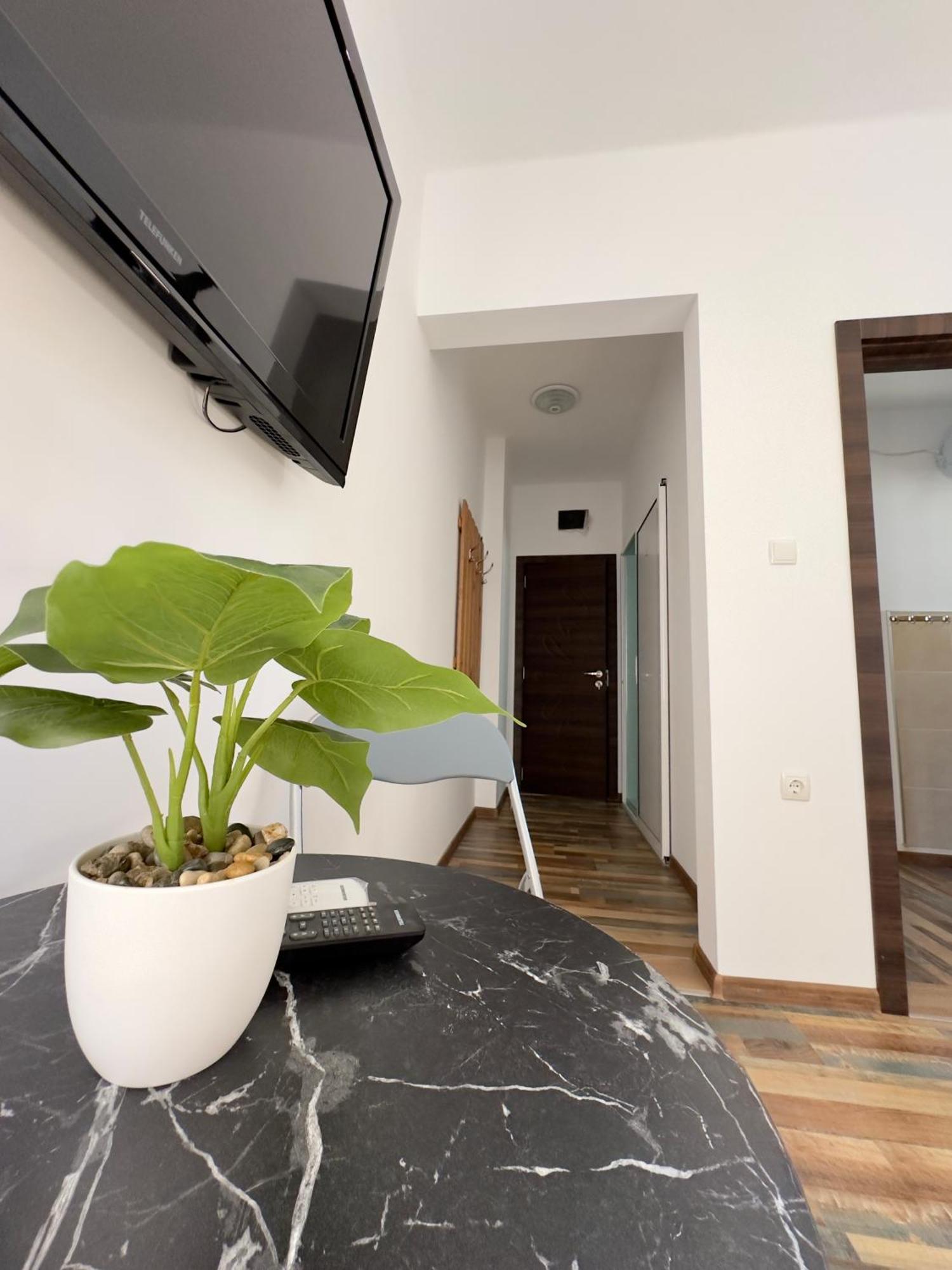 Navial 1 Hotel กาโบรโว ภายนอก รูปภาพ