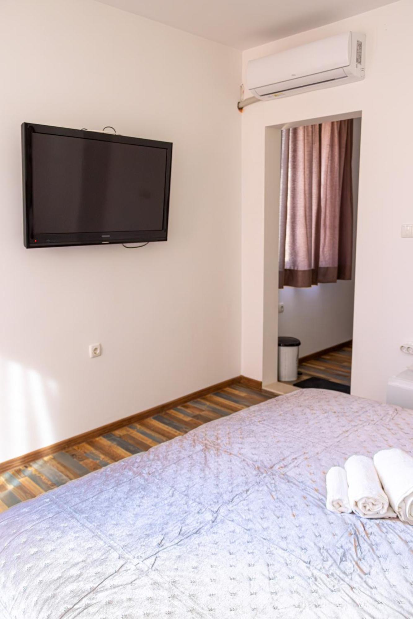 Navial 1 Hotel กาโบรโว ภายนอก รูปภาพ